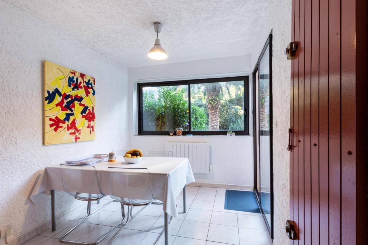 Les Pierreplane Apartment Bandol Bagian luar foto