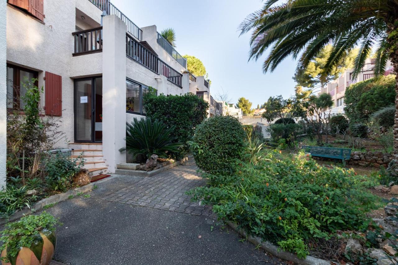Les Pierreplane Apartment Bandol Bagian luar foto