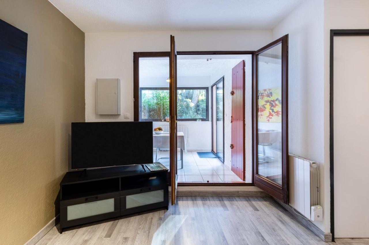 Les Pierreplane Apartment Bandol Bagian luar foto
